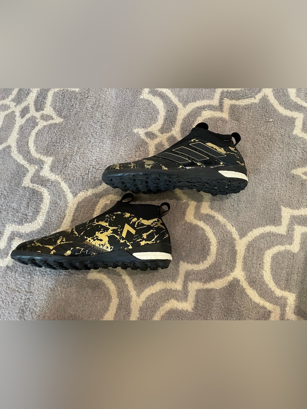 adidas Black and Gold Shoes Size 7 Men’s